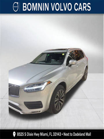 2022 Volvo XC90 Momentum FWD photo