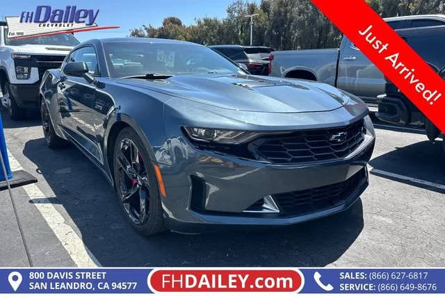 2022 Chevrolet Camaro LT1 RWD photo