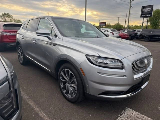 2022 Lincoln Nautilus Reserve AWD photo