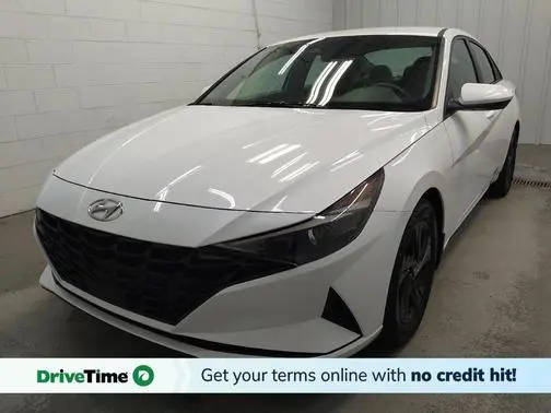 2022 Hyundai Elantra SEL FWD photo