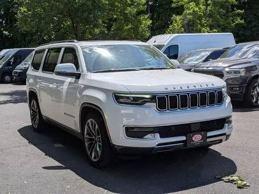2022 Jeep Wagoneer Series III 4WD photo