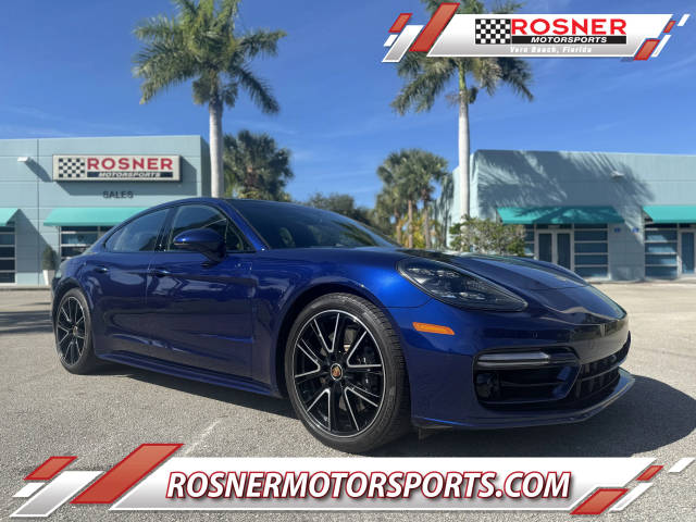 2021 Porsche Panamera GTS AWD photo