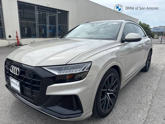 2022 Audi Q8 Prestige AWD photo