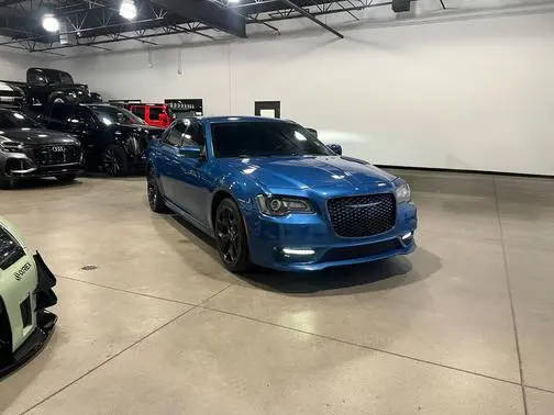2022 Chrysler 300 Touring L RWD photo