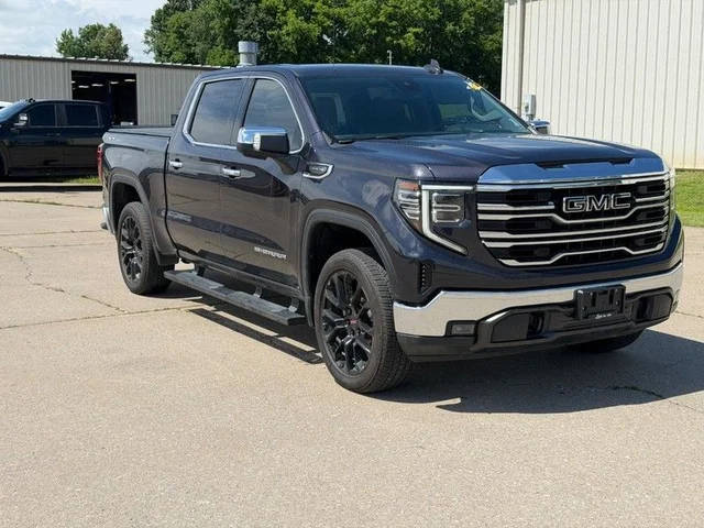 2022 GMC Sierra 1500 SLT 4WD photo