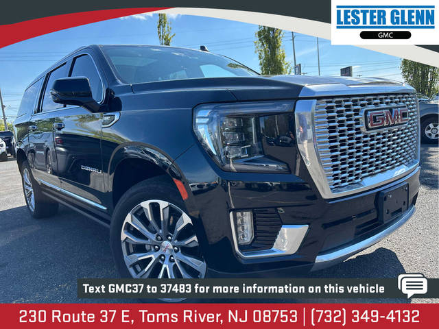 2022 GMC Yukon XL Denali 4WD photo