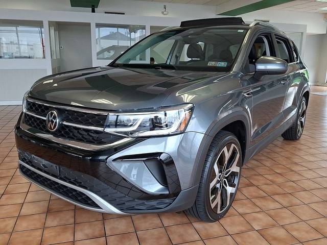 2022 Volkswagen Taos SEL AWD photo