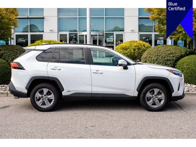 2022 Toyota RAV4 Hybrid XLE AWD photo