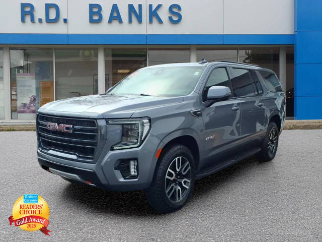 2022 GMC Yukon XL AT4 4WD photo