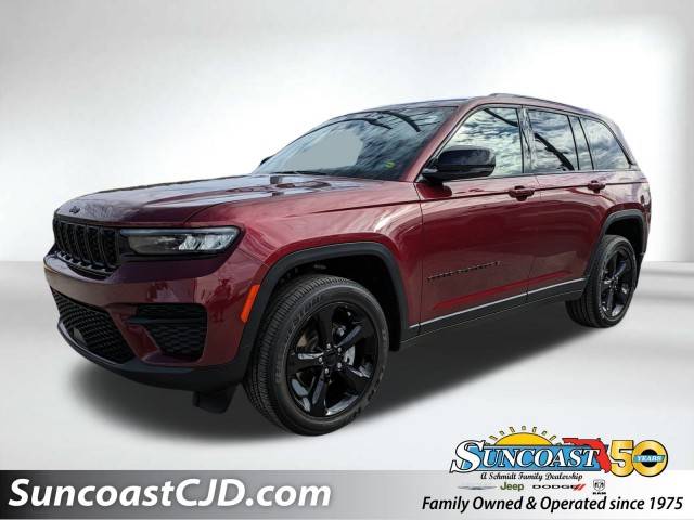 2022 Jeep Grand Cherokee Altitude RWD photo