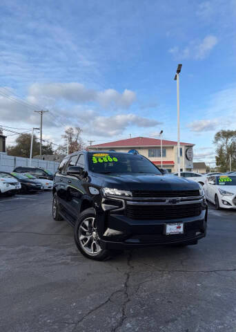2022 Chevrolet Suburban LT 4WD photo