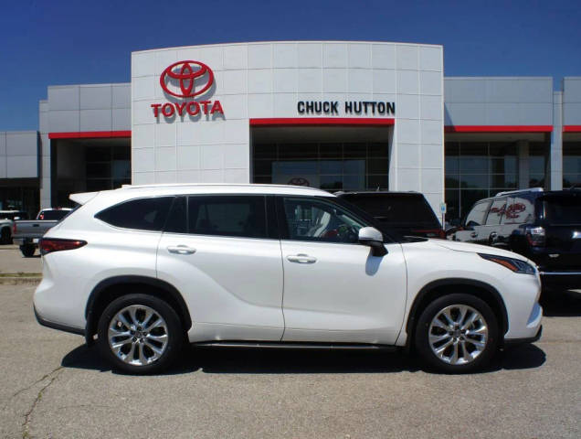 2022 Toyota Highlander Limited FWD photo