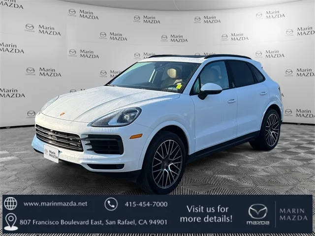 2022 Porsche Cayenne  AWD photo