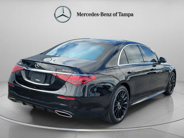 2022 Mercedes-Benz S-Class S 500 AWD photo