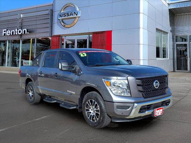 2022 Nissan Titan SV 4WD photo