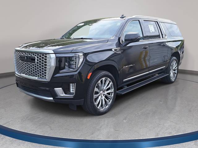 2022 GMC Yukon XL Denali 4WD photo