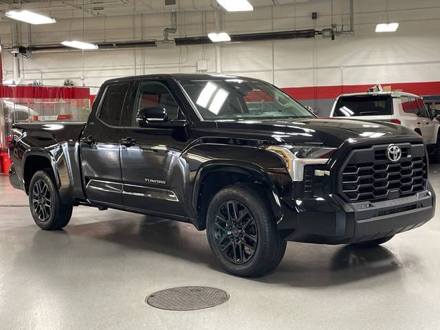 2022 Toyota Tundra SR5 4WD photo