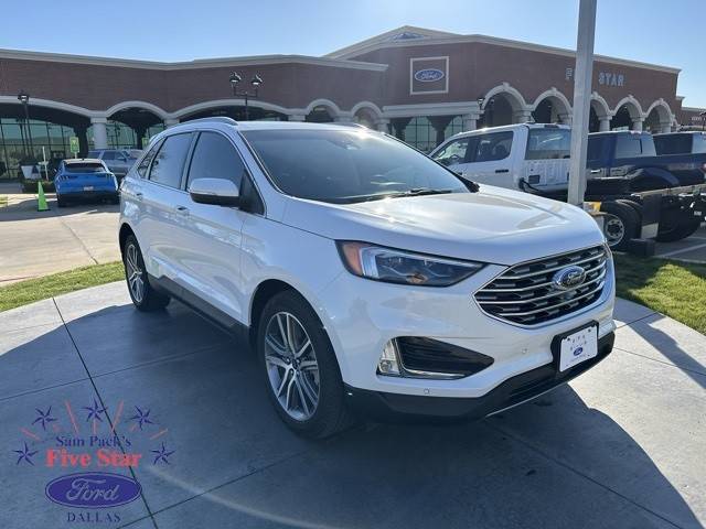 2022 Ford Edge Titanium AWD photo