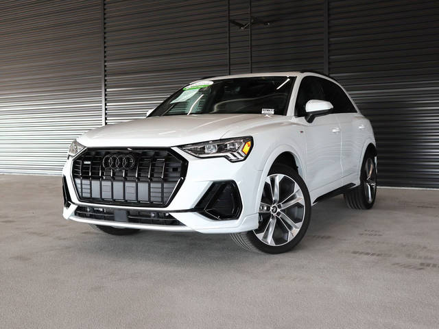 2022 Audi Q3 S line Premium Plus AWD photo