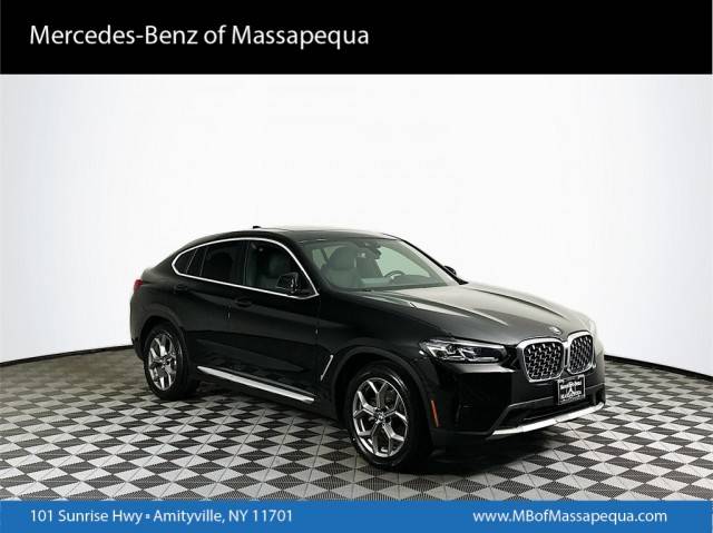 2022 BMW X4 xDrive30i AWD photo