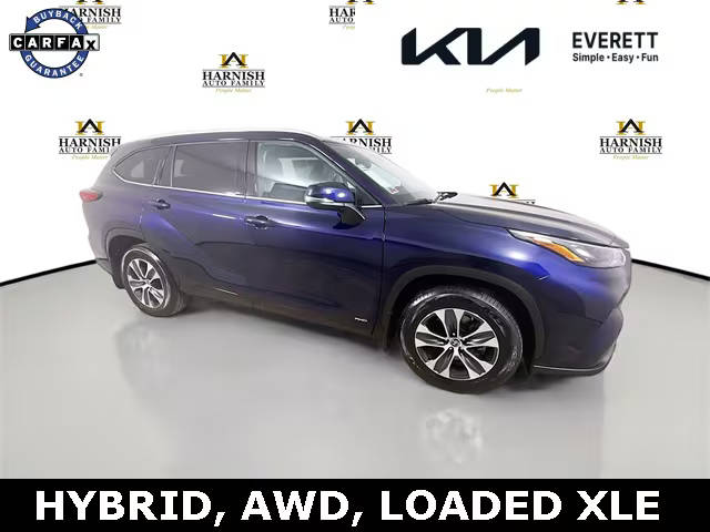 2022 Toyota Highlander Hybrid XLE AWD photo