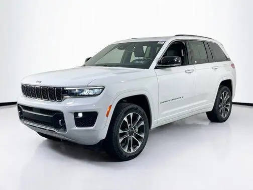 2022 Jeep Grand Cherokee Overland 4WD photo