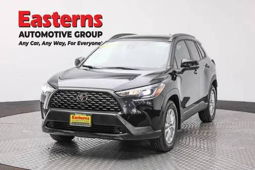 2022 Toyota Corolla Cross LE AWD photo