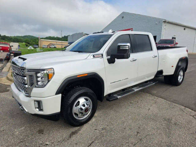 2022 GMC Sierra 3500HD Denali 4WD photo