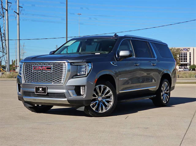 2022 GMC Yukon XL Denali 4WD photo