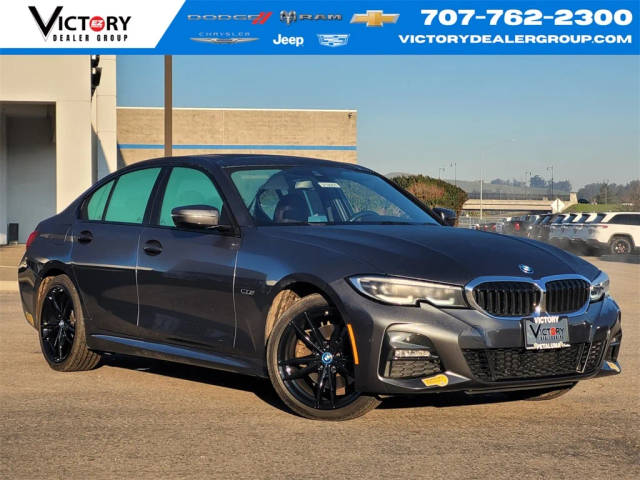 2022 BMW 3 Series 330e RWD photo