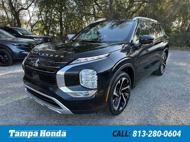 2022 Mitsubishi Outlander SEL FWD photo