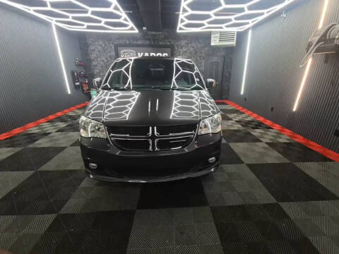 2019 Dodge Grand Caravan SXT FWD photo