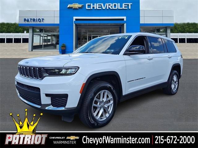 2022 Jeep Grand Cherokee L Laredo 4WD photo