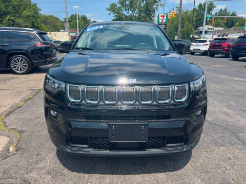 2022 Jeep Compass Latitude 4WD photo