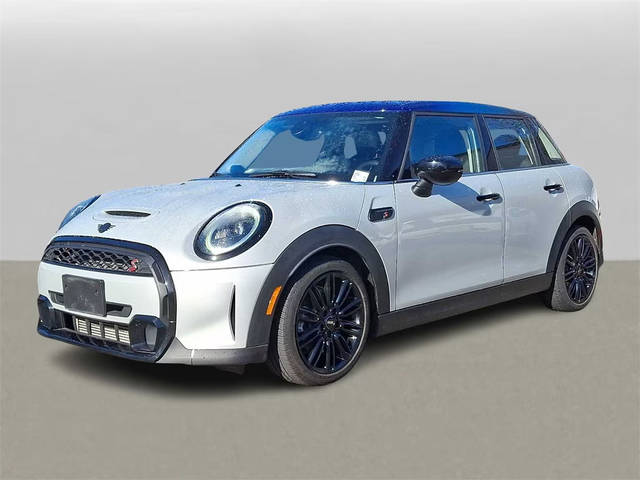 2023 MINI Hardtop 4 Door Cooper S FWD photo