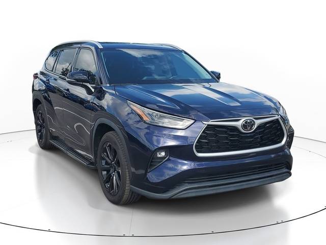 2022 Toyota Highlander XLE FWD photo