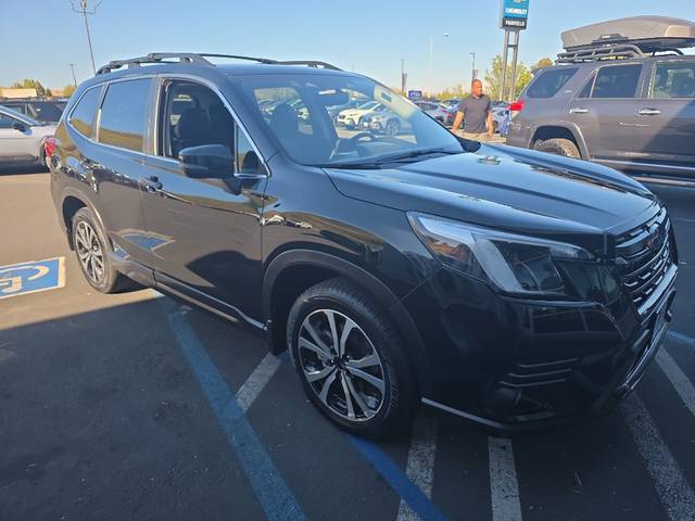 2022 Subaru Forester Limited AWD photo