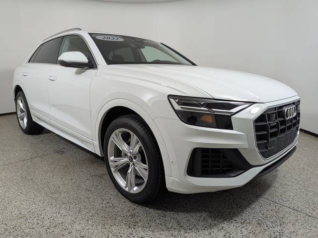 2022 Audi Q8 Premium Plus AWD photo
