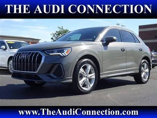 2022 Audi Q3 S line Premium Plus AWD photo