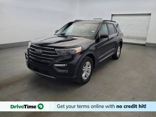 2022 Ford Explorer XLT 4WD photo