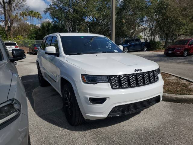 2022 Jeep Grand Cherokee Laredo X RWD photo