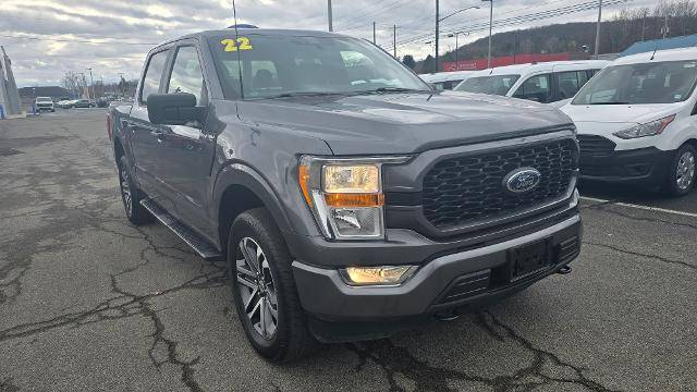 2022 Ford F-150 XL 4WD photo