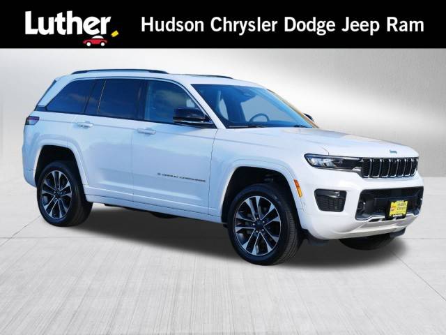 2022 Jeep Grand Cherokee Overland 4WD photo