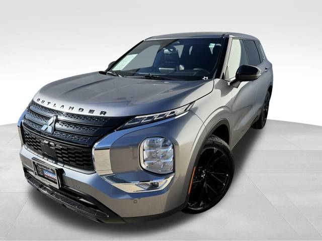 2022 Mitsubishi Outlander Black Edition FWD photo