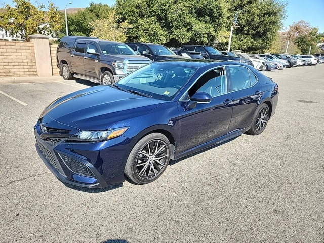 2022 Toyota Camry SE FWD photo