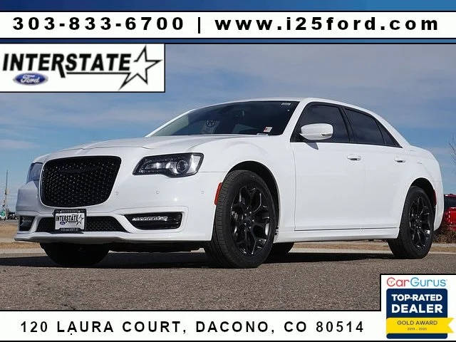 2022 Chrysler 300 Touring L AWD photo