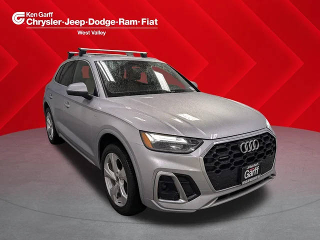 2022 Audi Q5 S line Premium Plus AWD photo