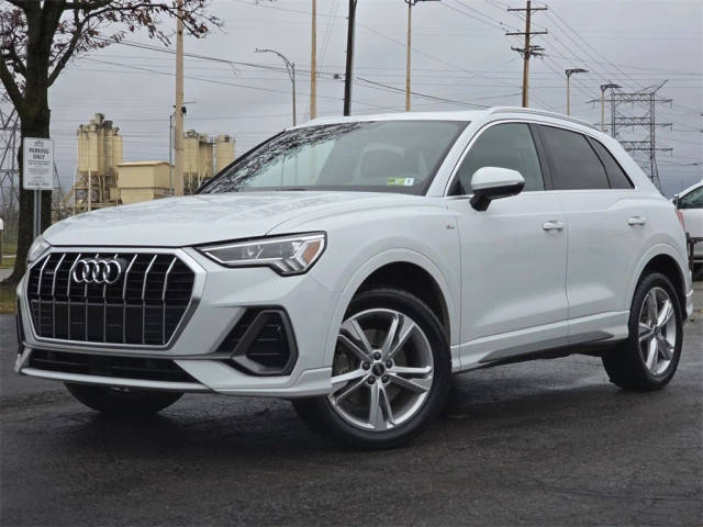 2022 Audi Q3 S line Premium Plus AWD photo