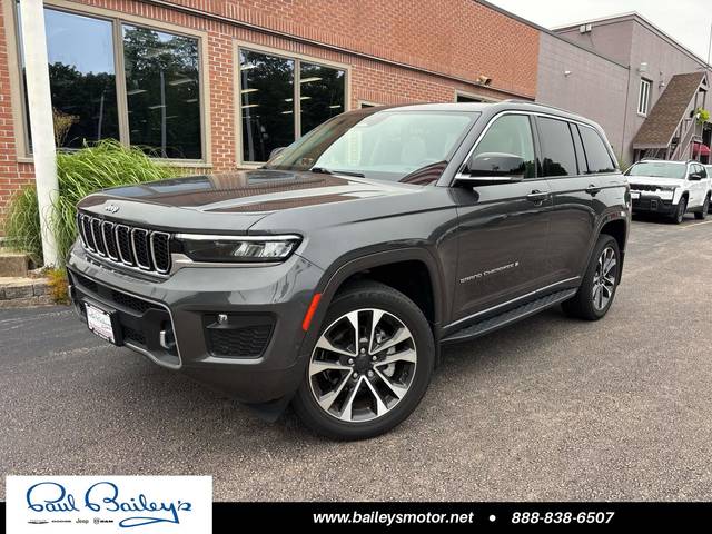 2022 Jeep Grand Cherokee Overland 4WD photo