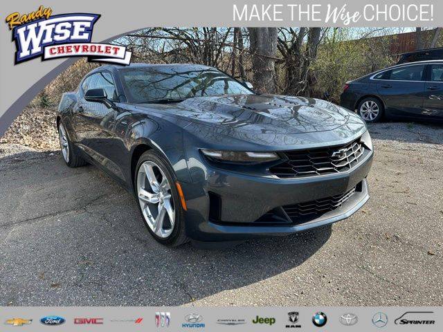 2022 Chevrolet Camaro LT1 RWD photo